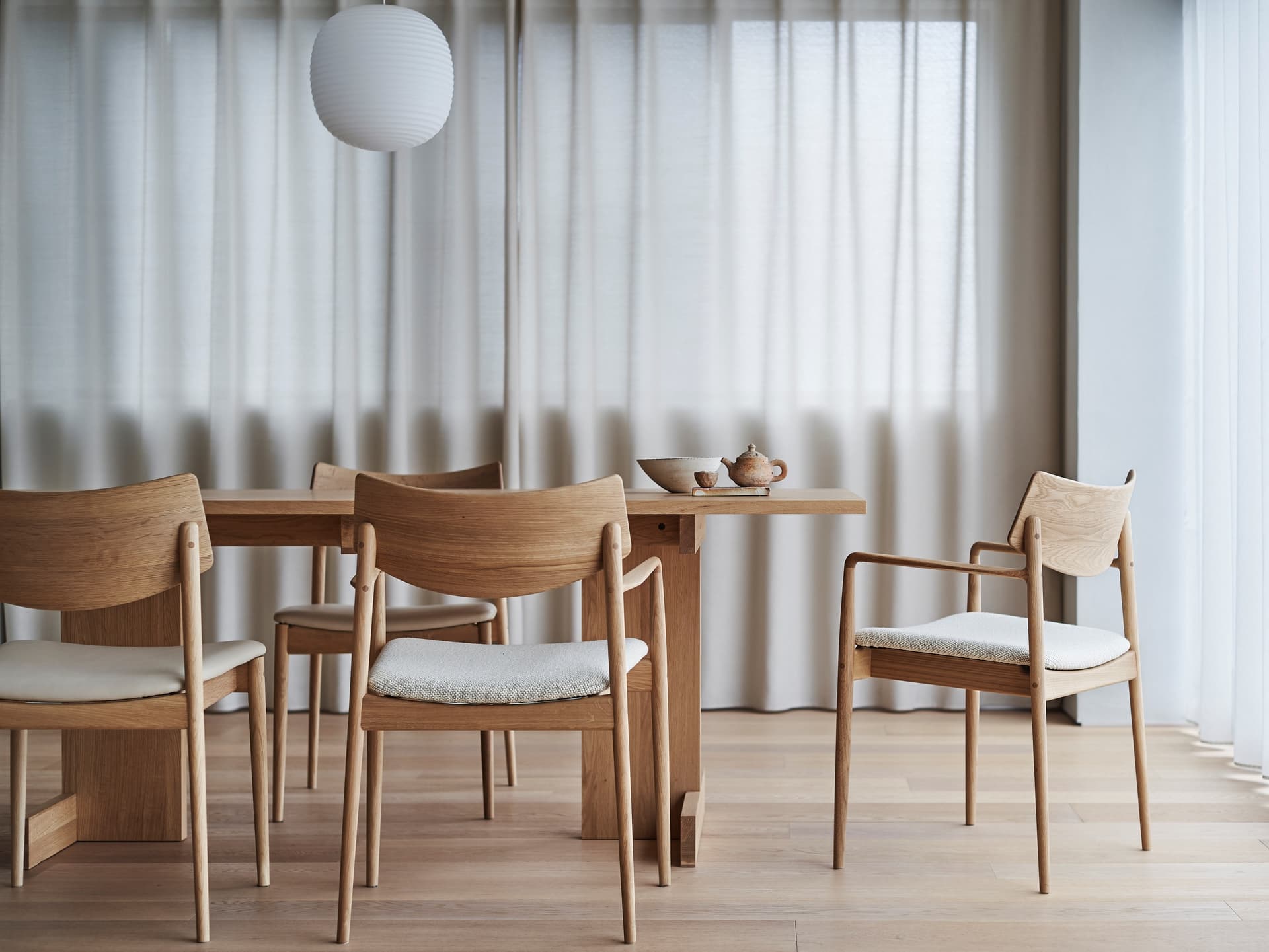 KARIMOKU
A-DC03
Wooden chair — 7