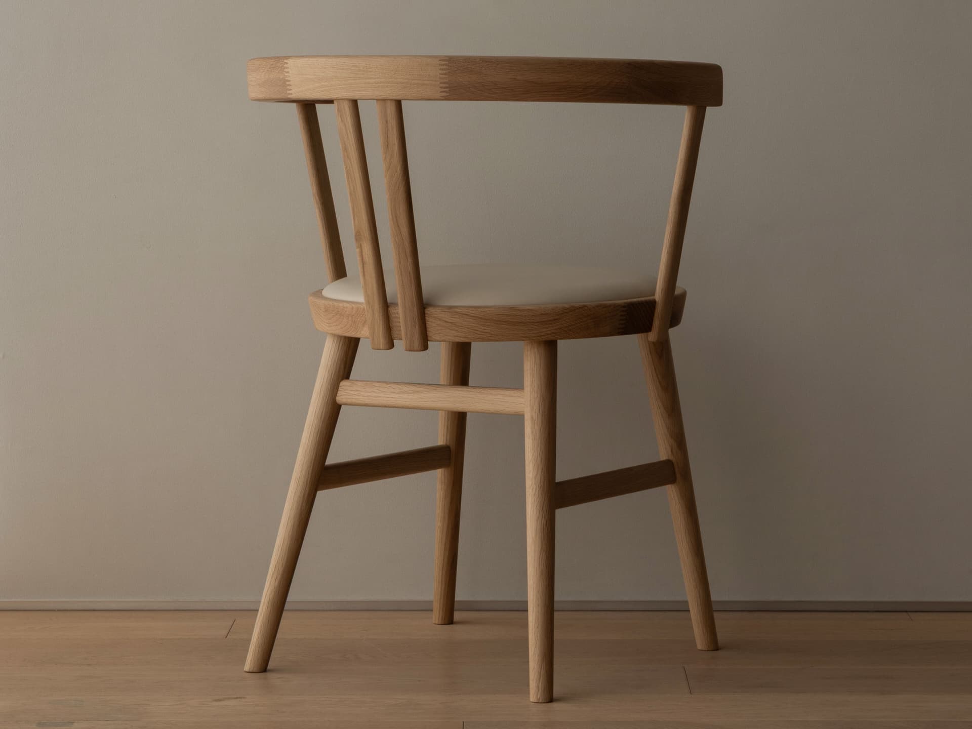 KARIMOKU
N-DC06
Wooden chair — 3