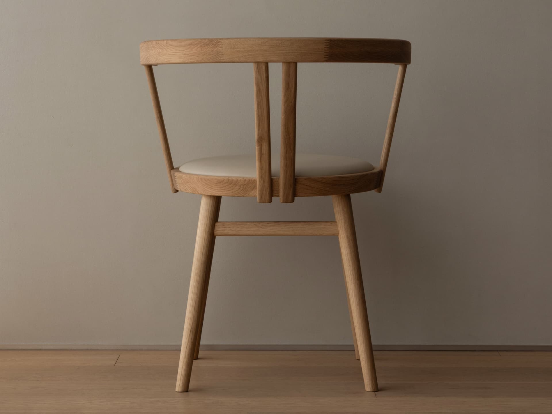 KARIMOKU
N-DC06
Wooden chair — 4