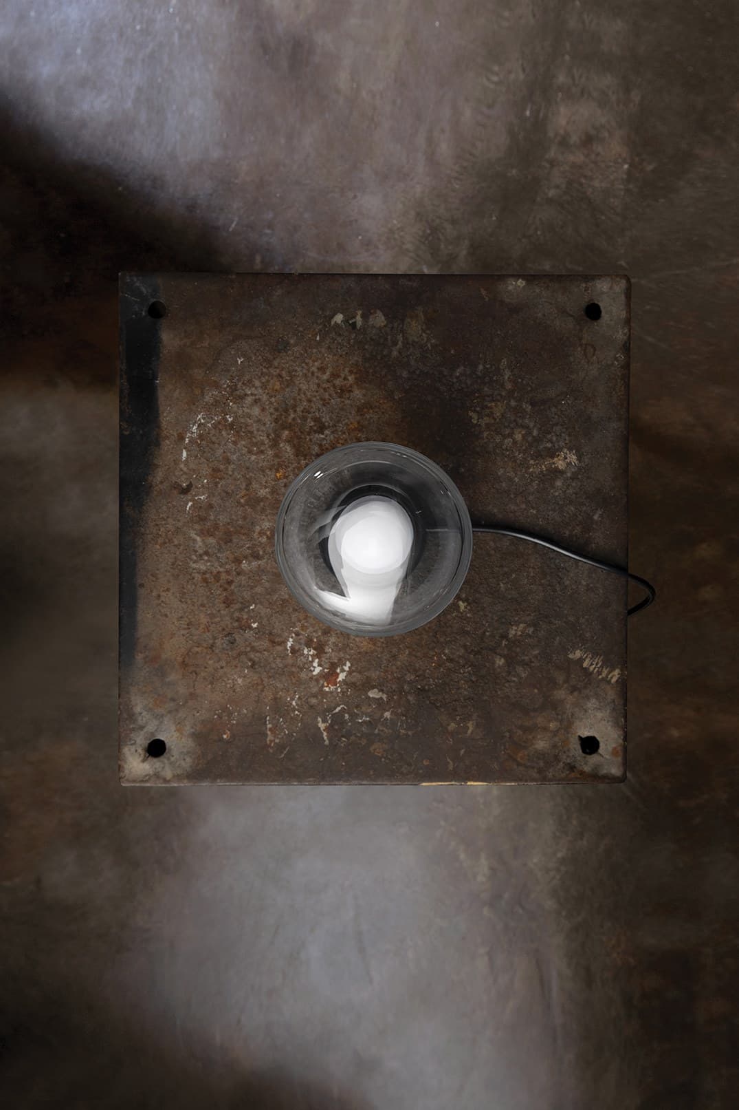 Karman
AGUA
LED glass table lamp — 7