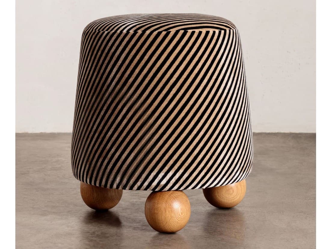 Kelly Wearstler
MORRO
Pouf / stool — 1