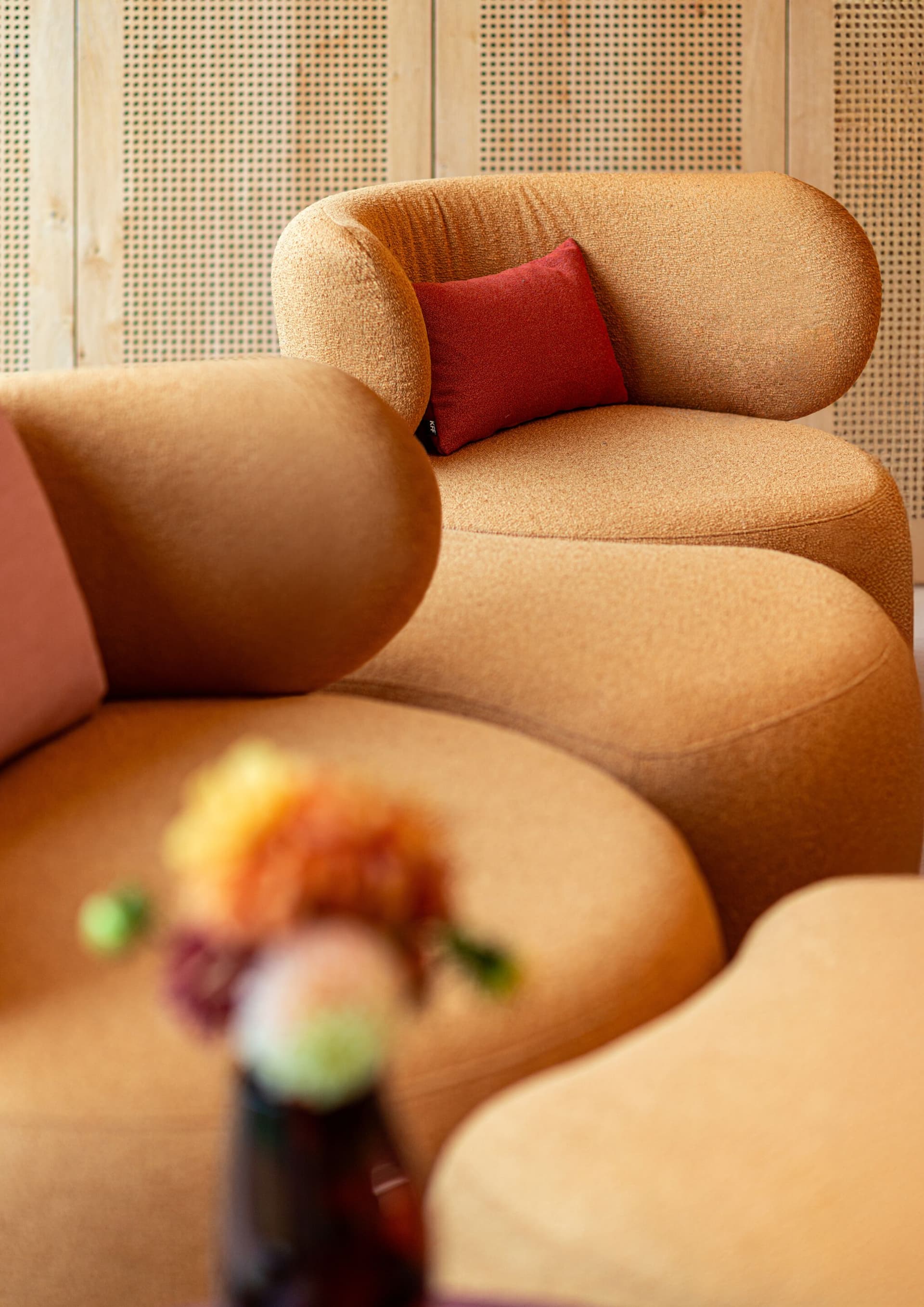 KFF
YES LOUNGE
Modular pouf — 3