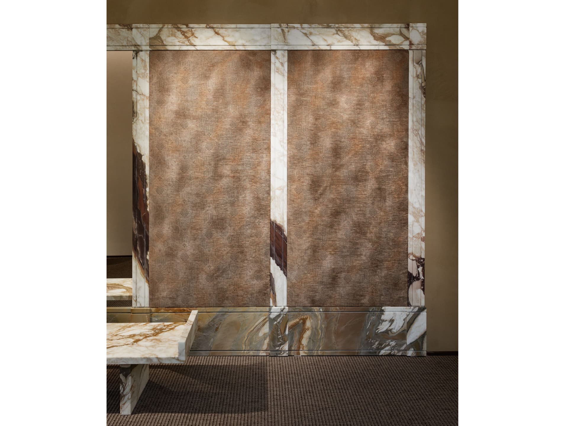 Kreoo
CENTURY
Boiserie — 2