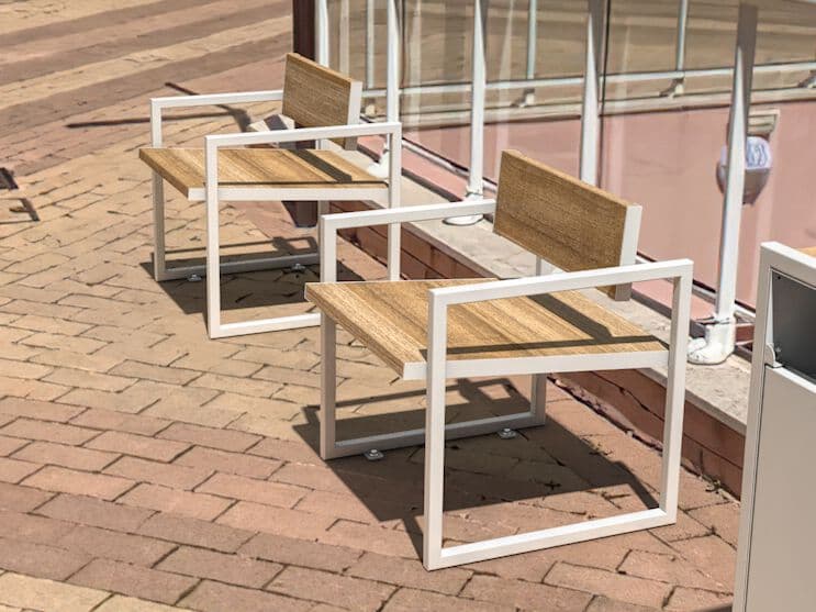 LAB23
DOMINO
Outdoor chair — 1