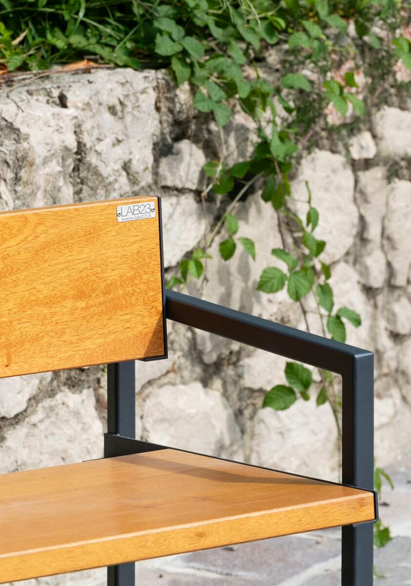 LAB23
DOMINO
Outdoor chair — 2