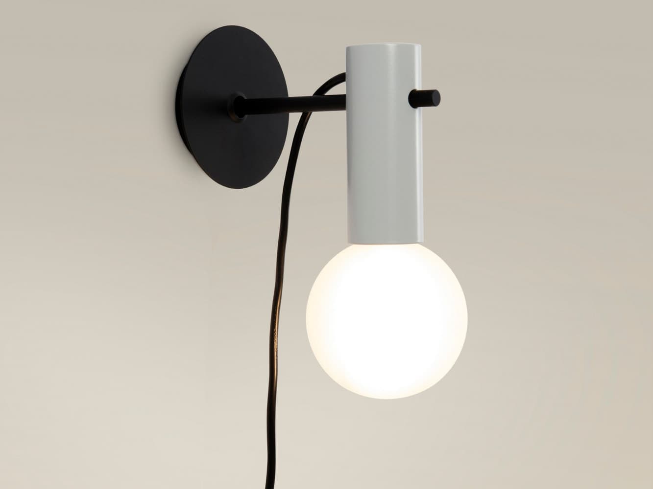 LedsC4
NUDE
Wall lamp — 7