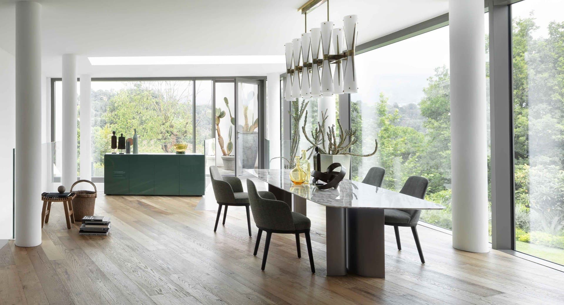 Lema
LUCYLLE
Upholstered chair — 5