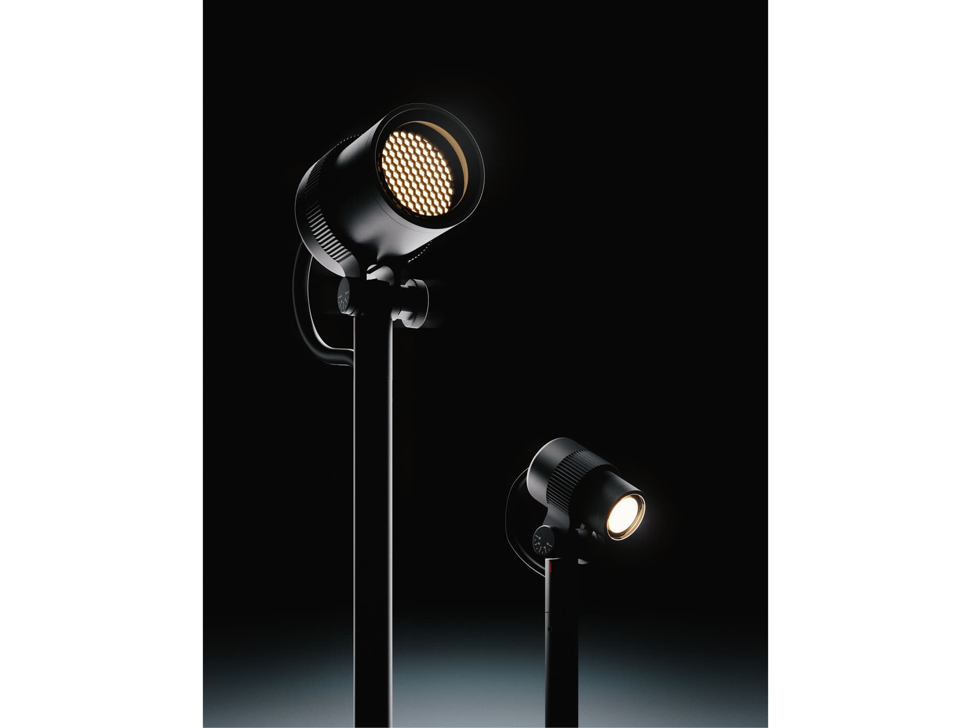 LODES
FOCUS
LED bollard light — 3
