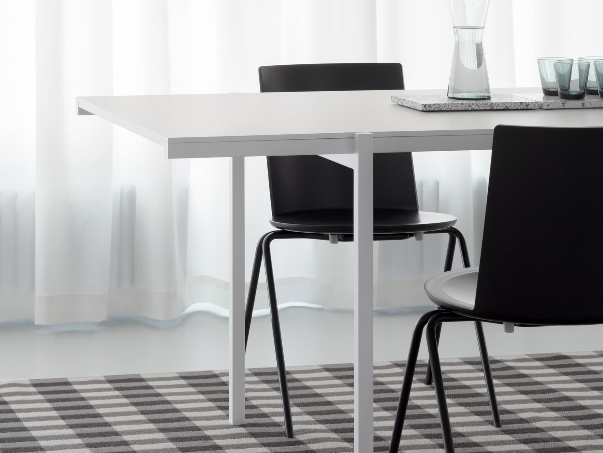 LOEHR
DL5 NEO
Table / desk — 12