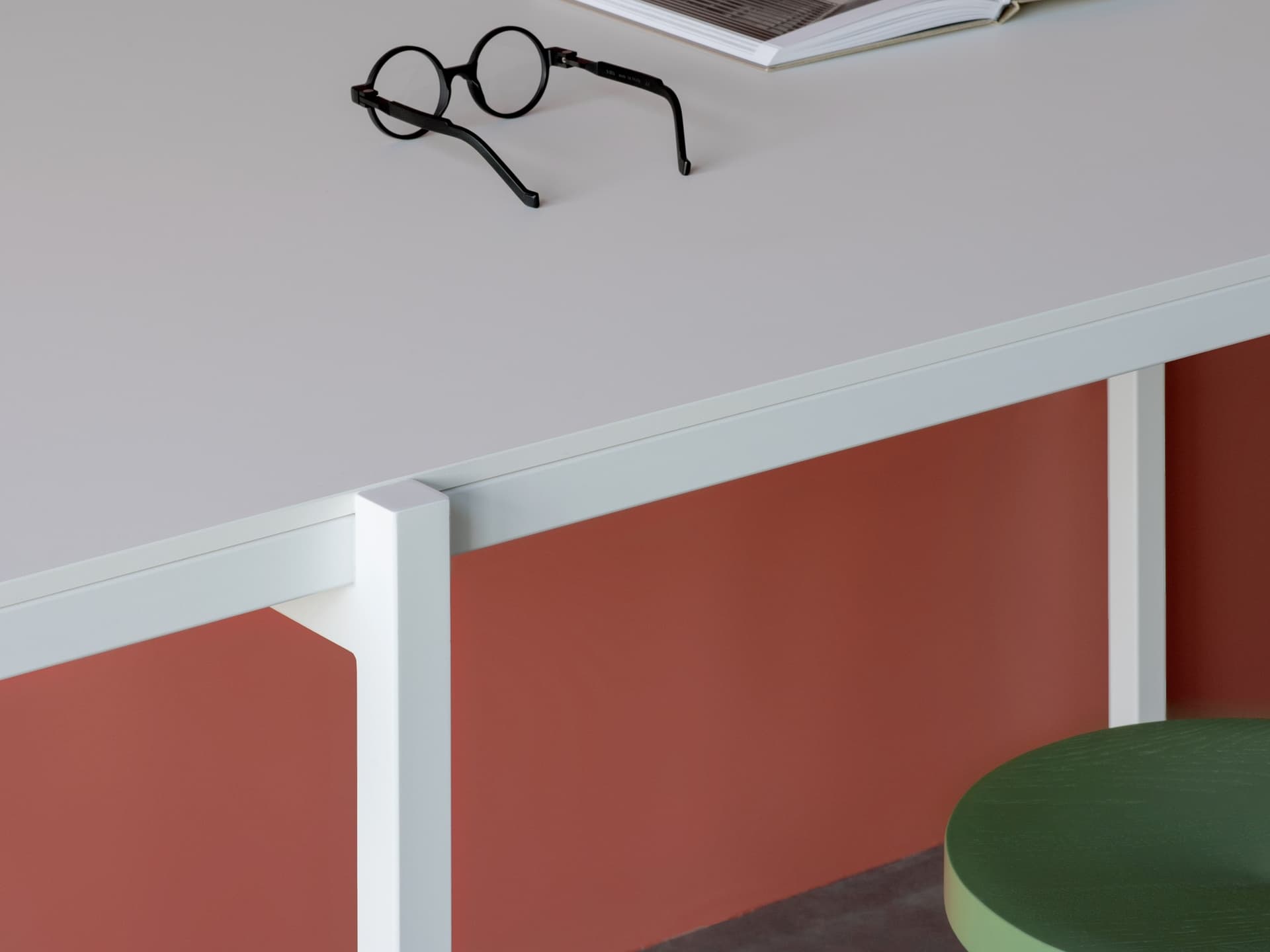 LOEHR
DL5 NEO
Table / desk — 14