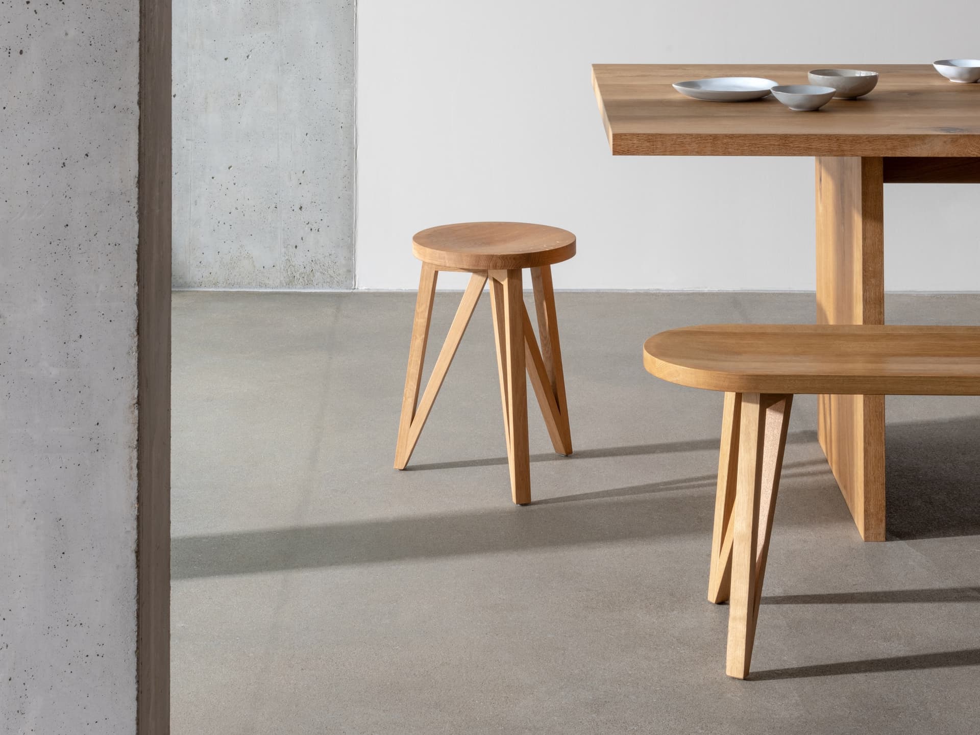 LOEHR
JL1 FABER
Solid wood stool — 8