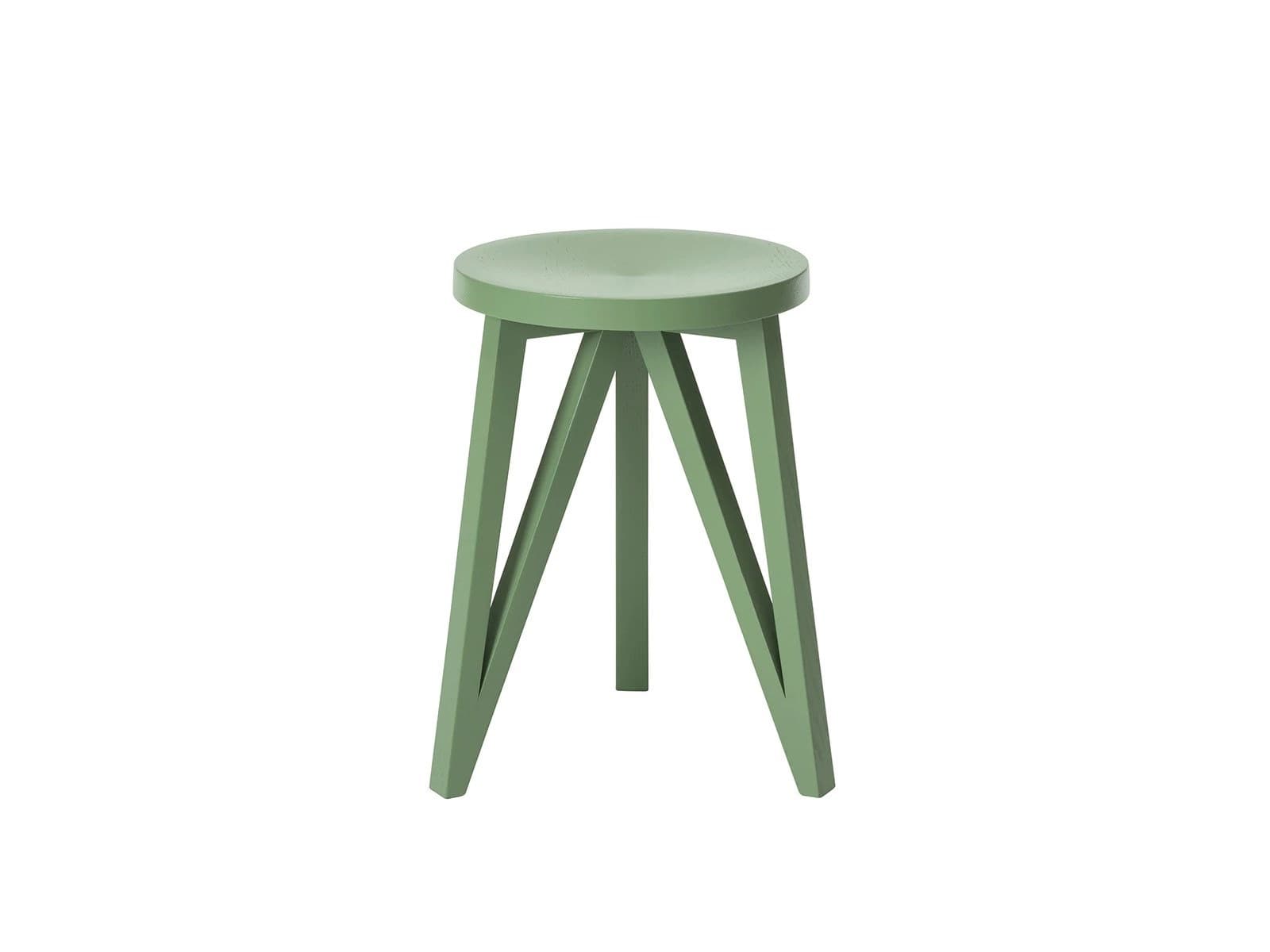LOEHR
JL1 FABER
Solid wood stool — 10