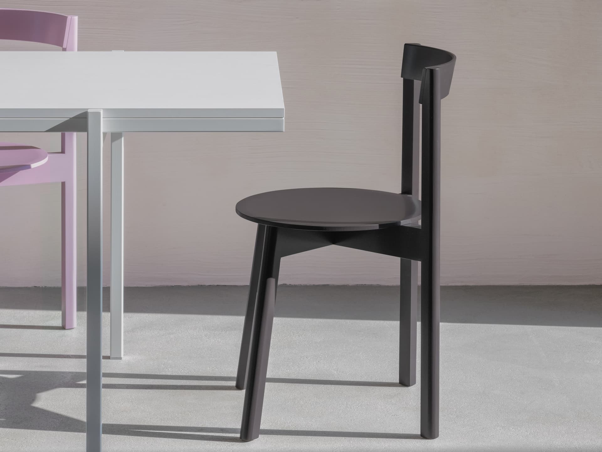 LOEHR
L5 JAZZ
Solid wood chair — 8