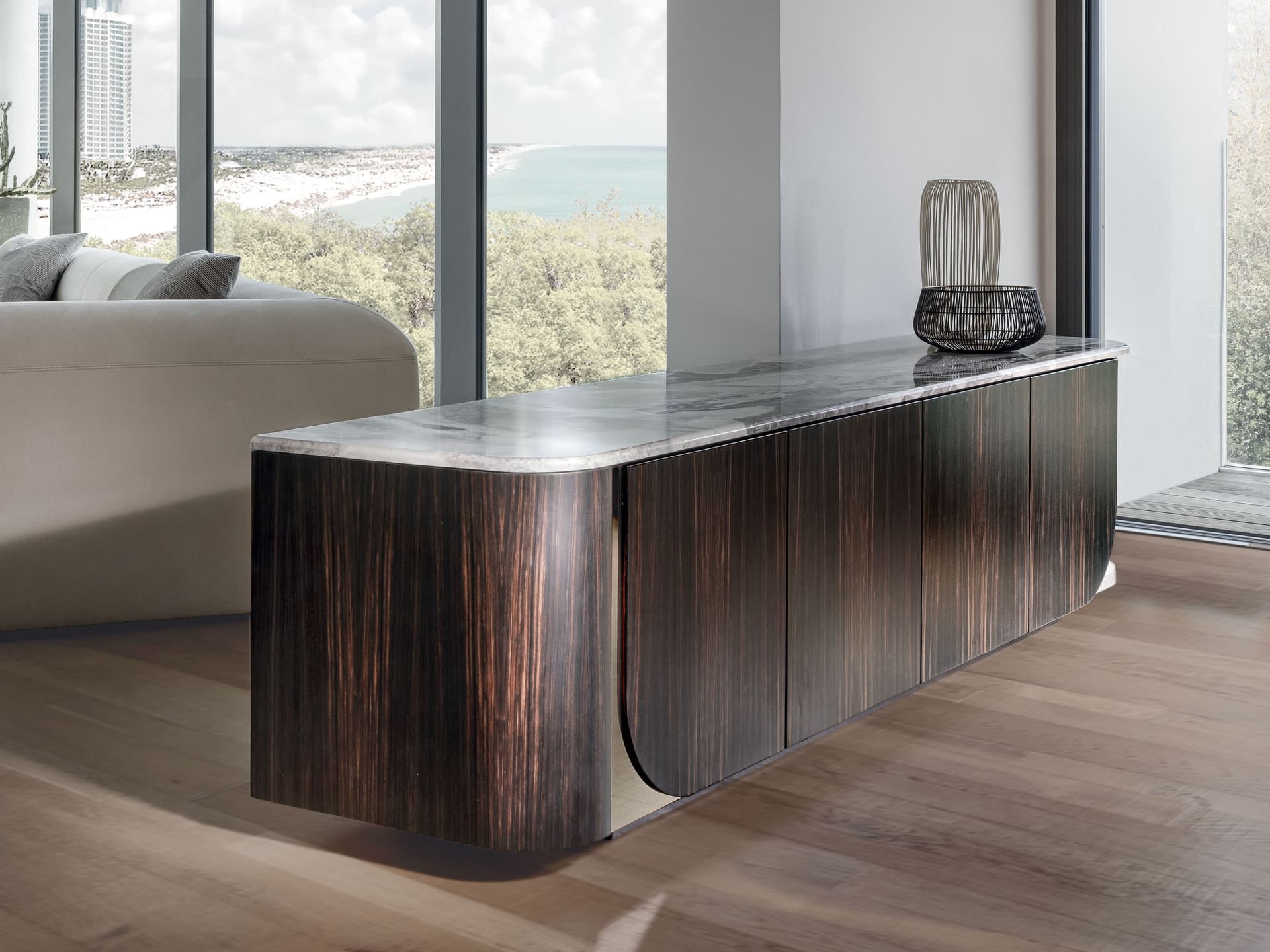 Longhi
HOLD
Sideboard — 1