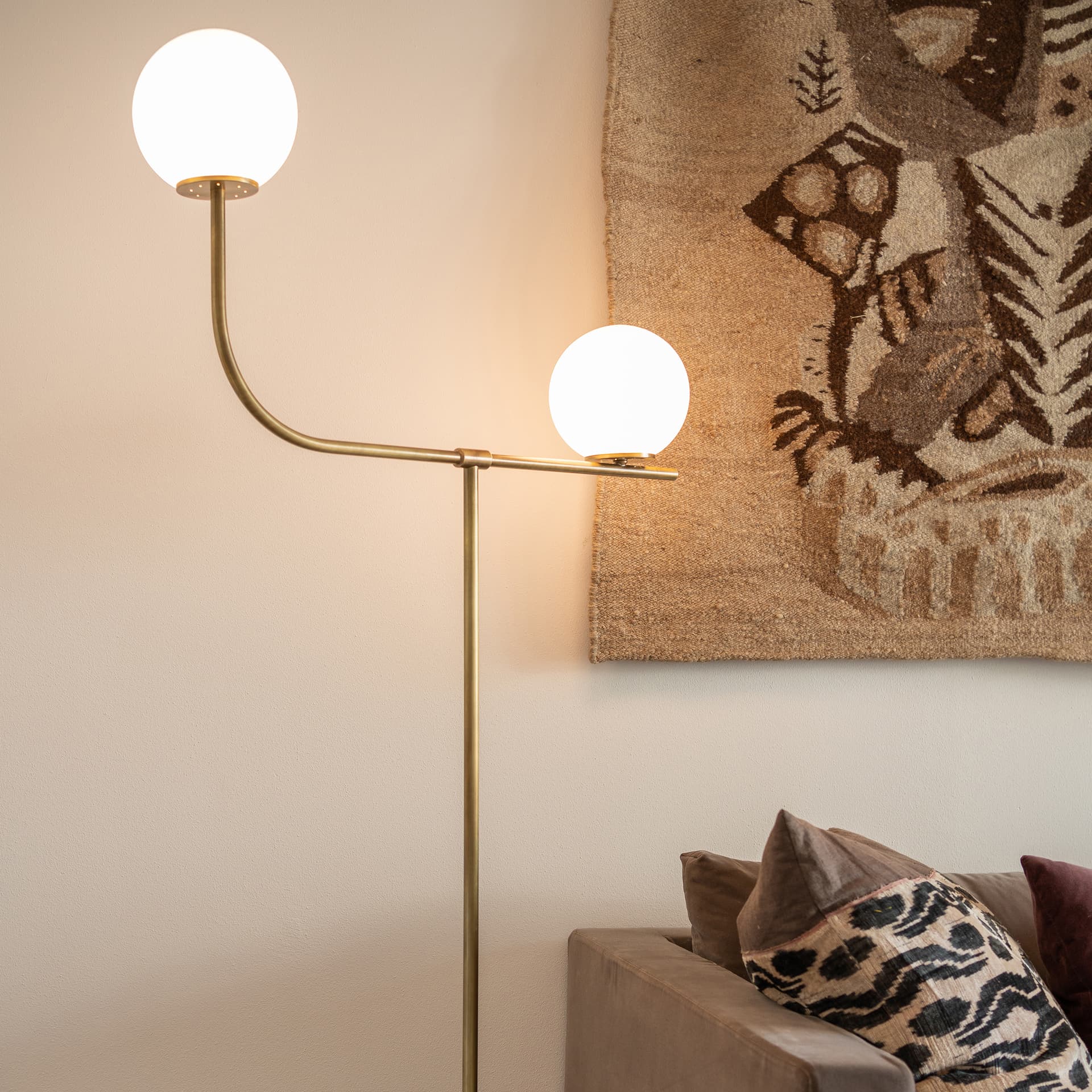 MARIONI
PINS
Floor lamp — 7