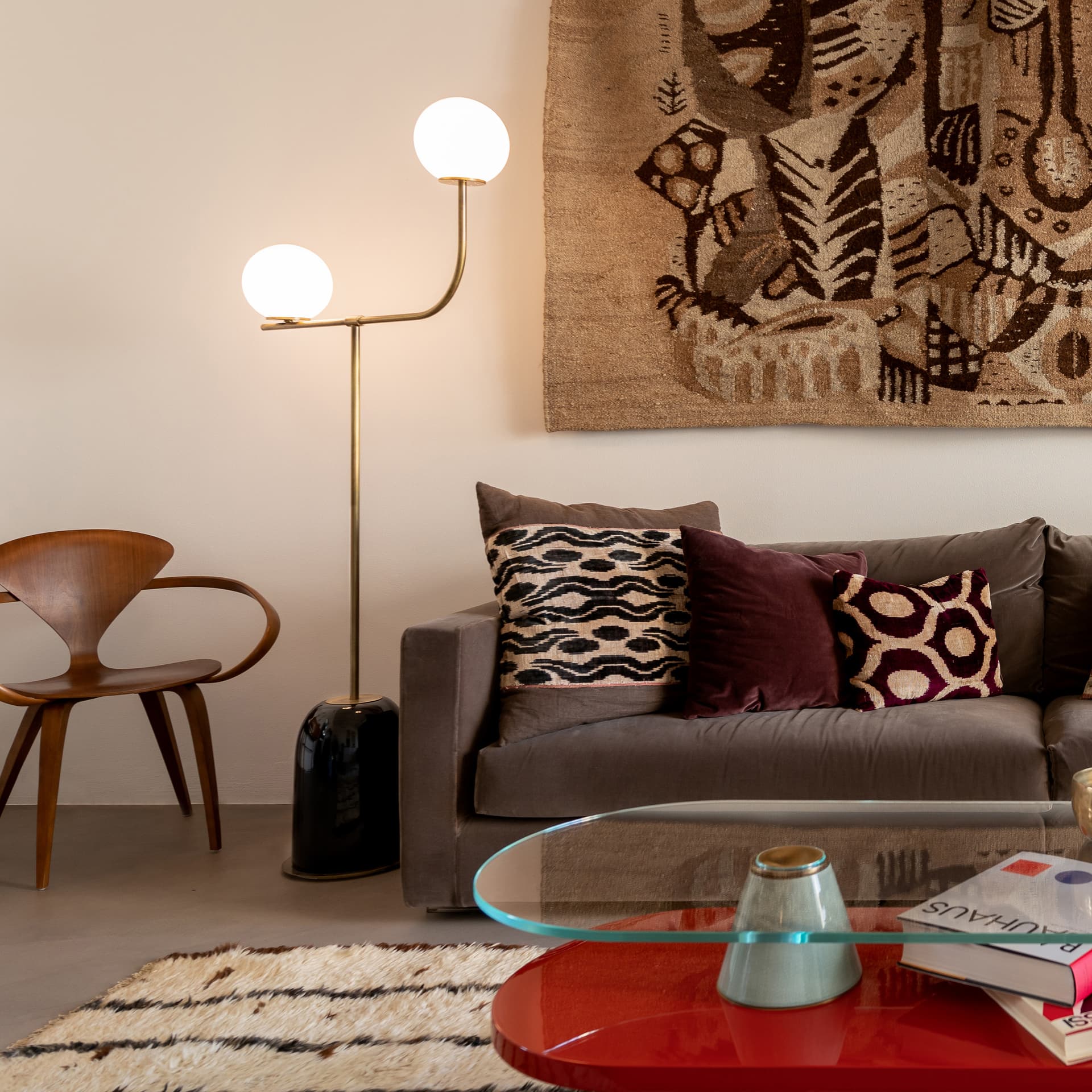 MARIONI
PINS
Floor lamp — 9