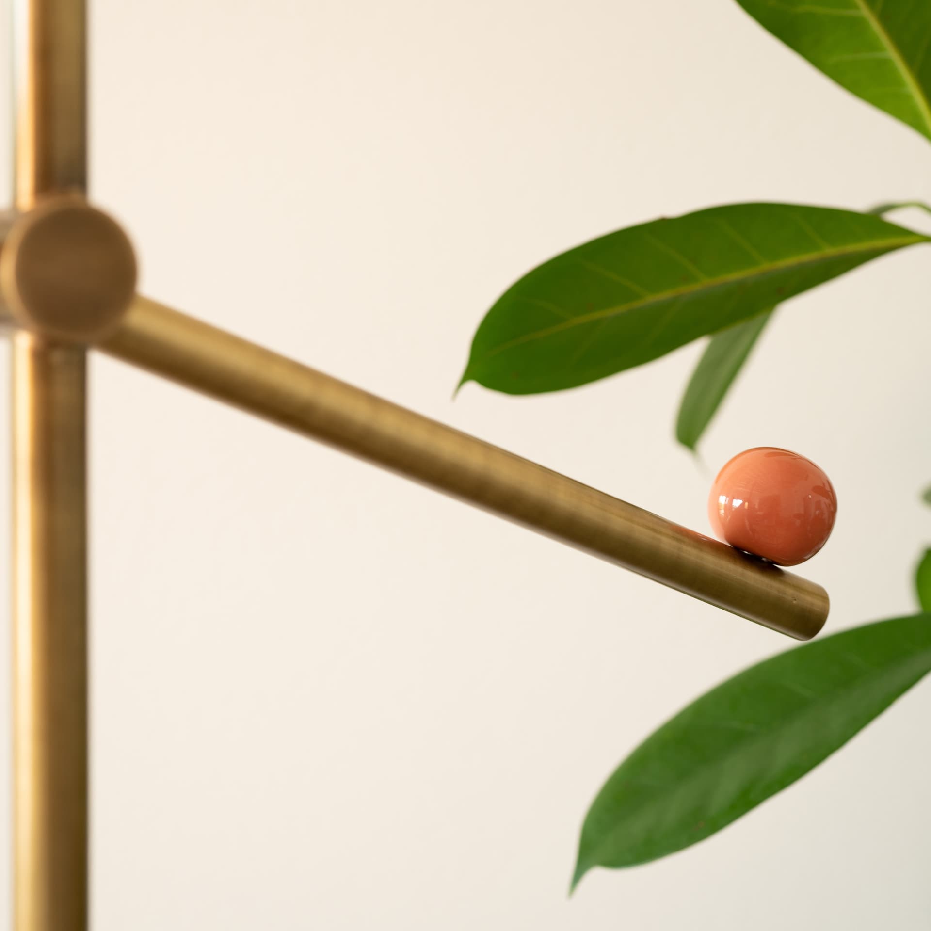 MARIONI
PINS
Reading floor lamp — 6