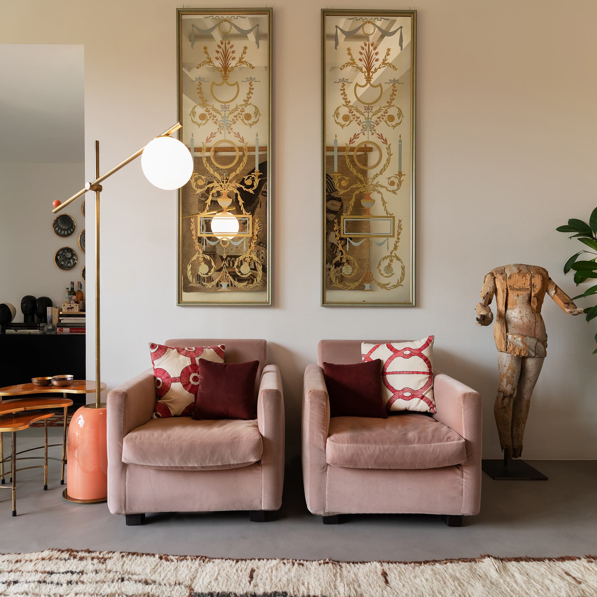 MARIONI
PINS
Reading floor lamp — 10