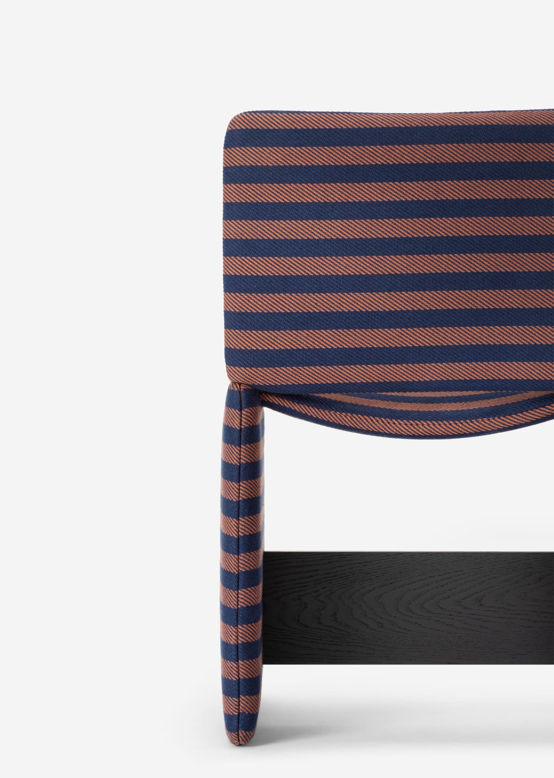 Miniforms
CUBOLA
Fabric chair — 9