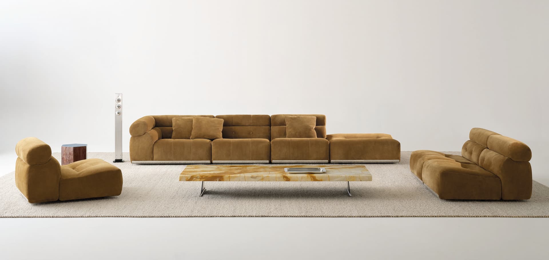Minotti
COUPÉ
Armchair — 4