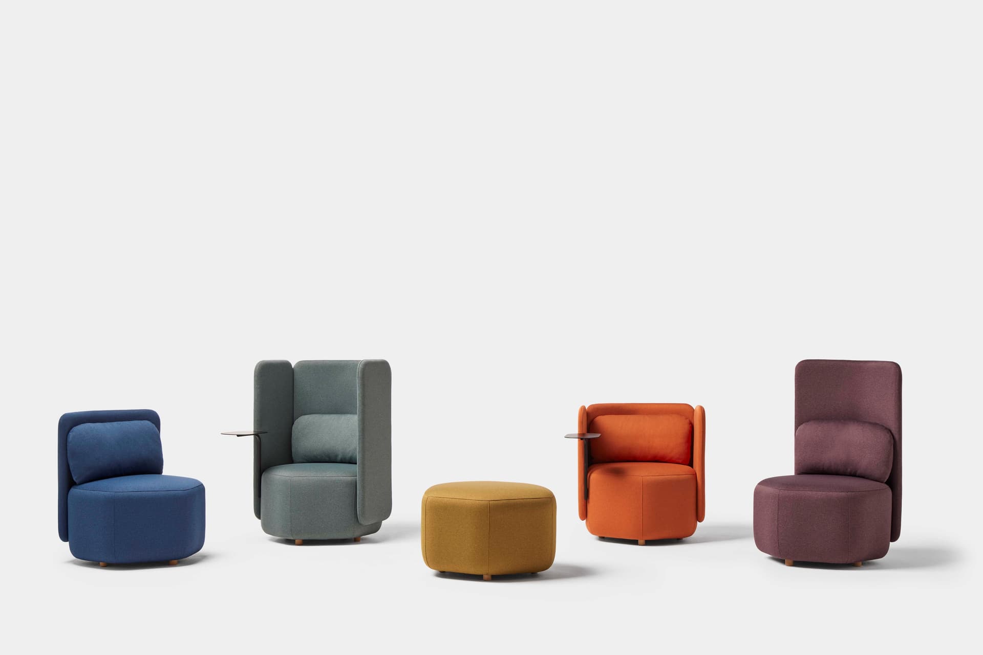 Missana
HEX
Fabric pouf — 3
