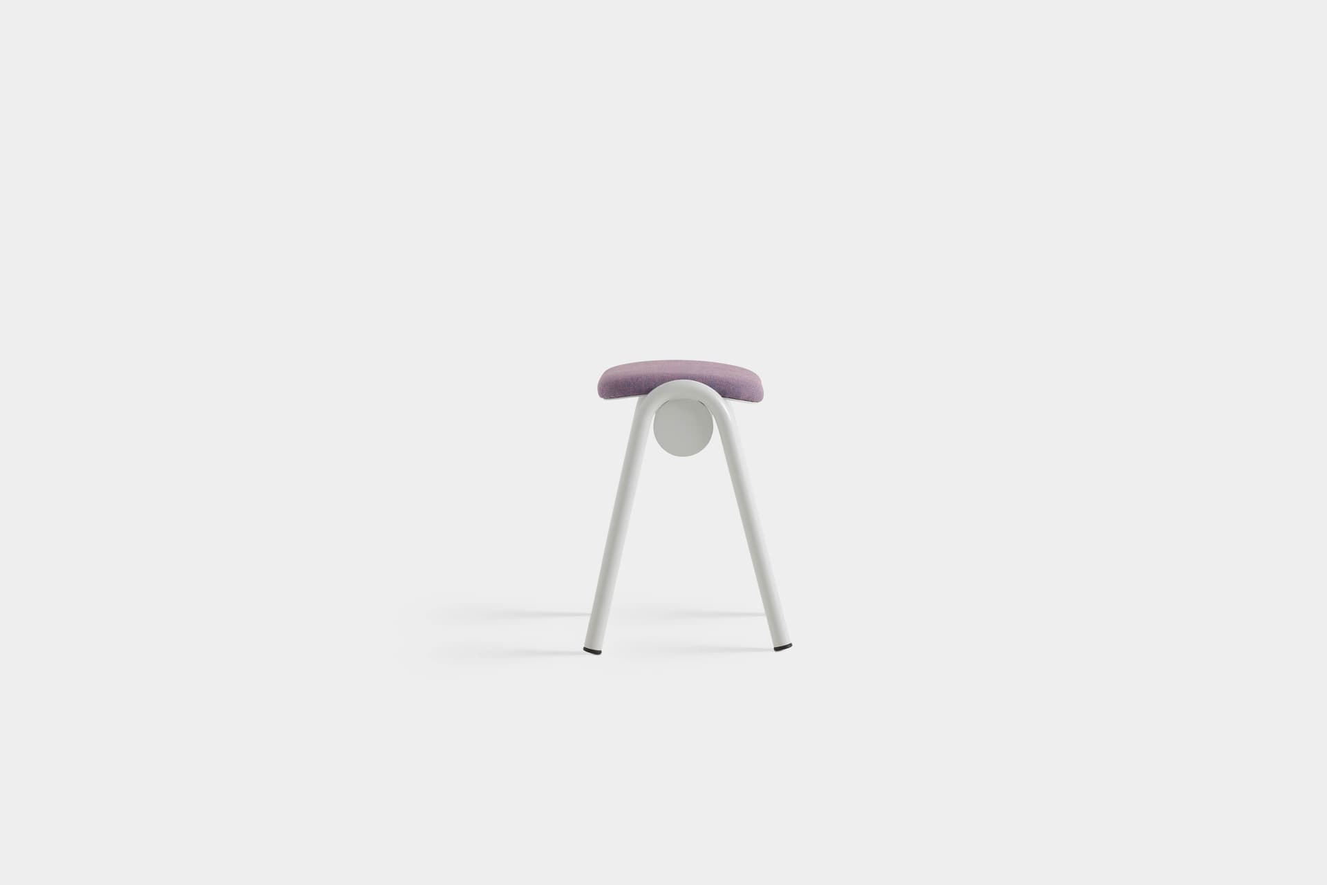 Missana
ZUM
Low aluminium stool — 3