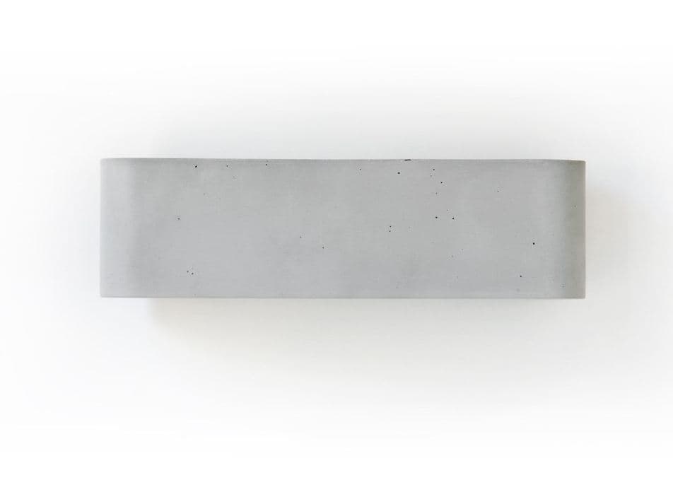 Moab
LUCE10
Cement wall lamp — 1