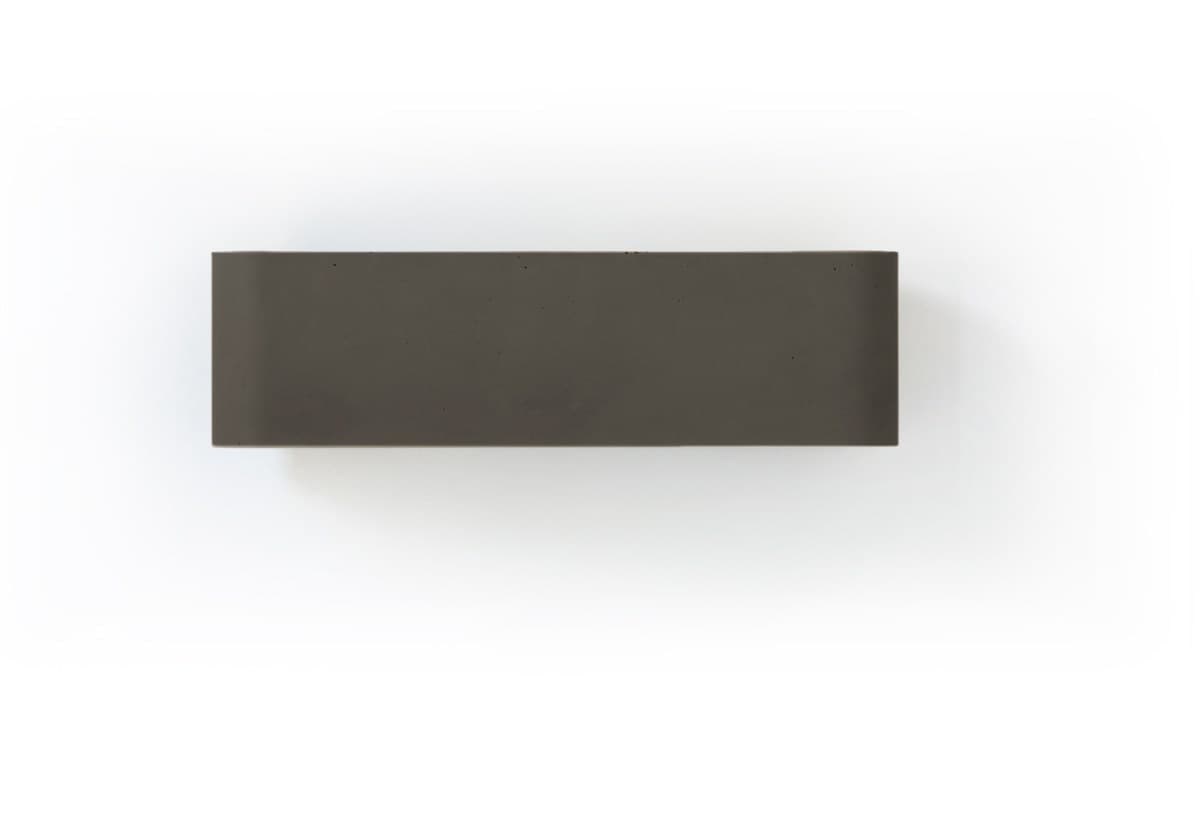 Moab
LUCE10
Cement wall lamp — 10