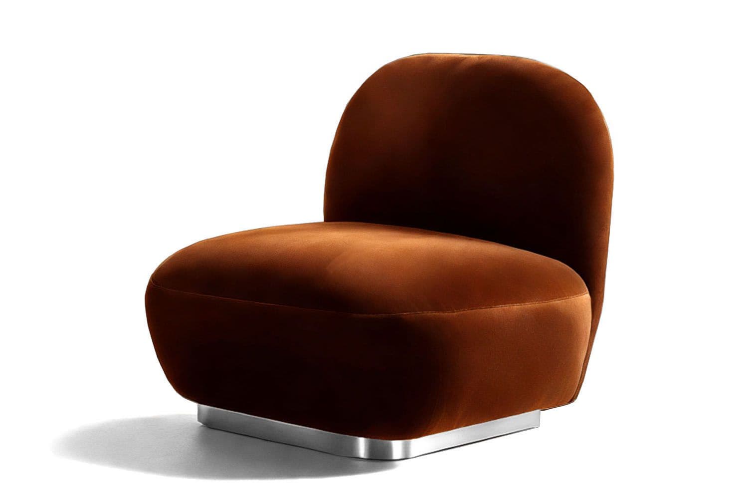 Moanne
SUSURRO
Fabric armchair — 14
