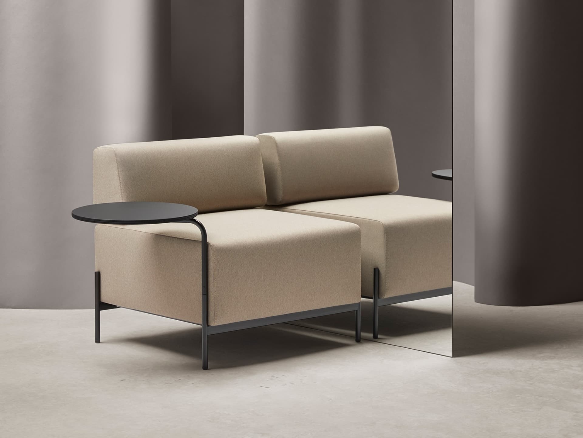 Mobboli
CONEK
Armchair — 1