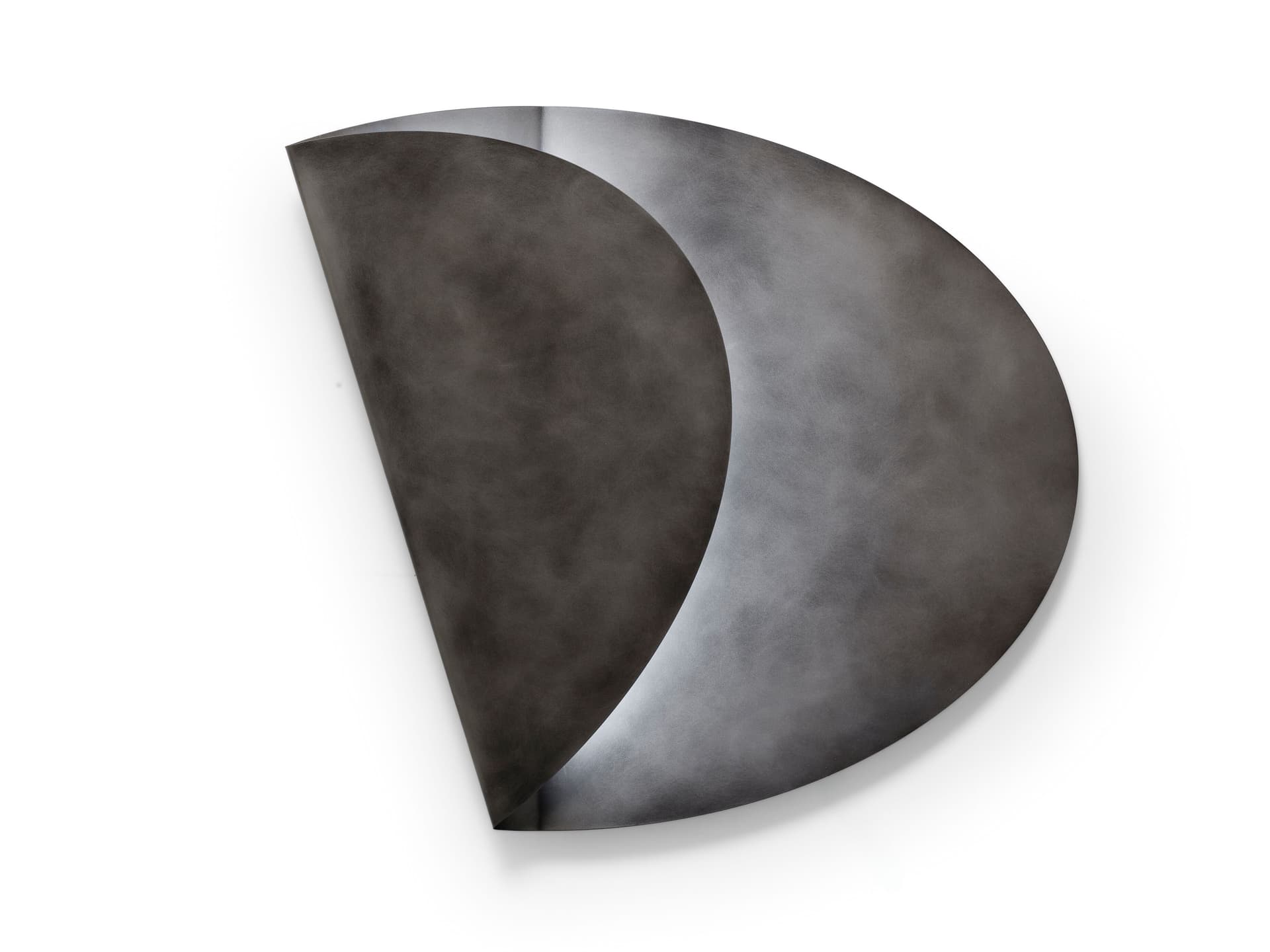 Mogg
PLIER
Metal wall oval lamp — 1
