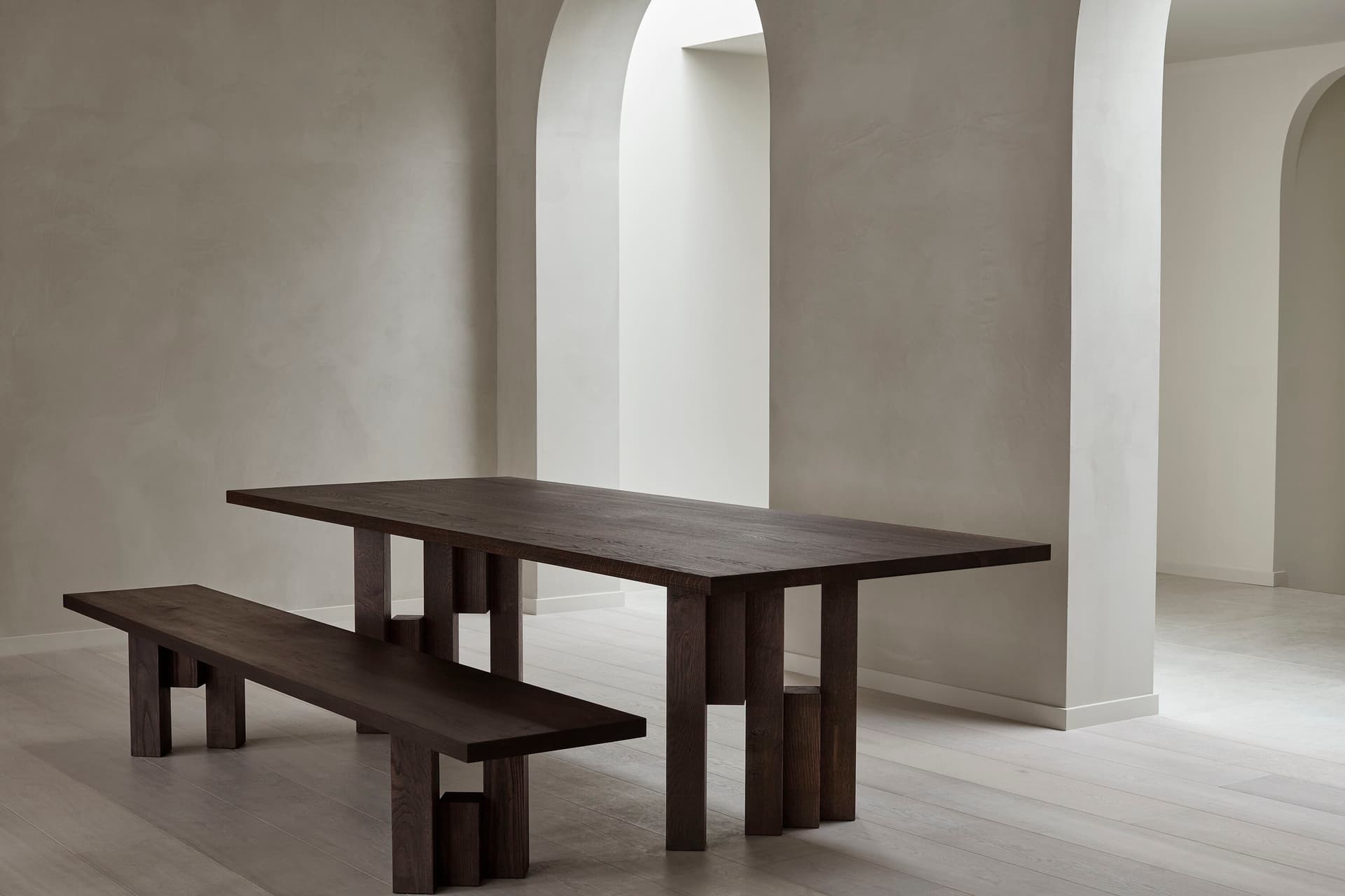 Mokko
FENESTRA
Solid wood bench