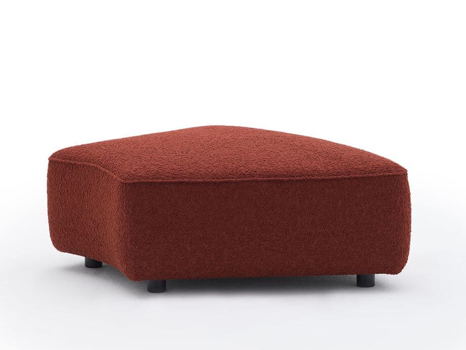 Montbel
CHANEL 5557
Fabric pouf