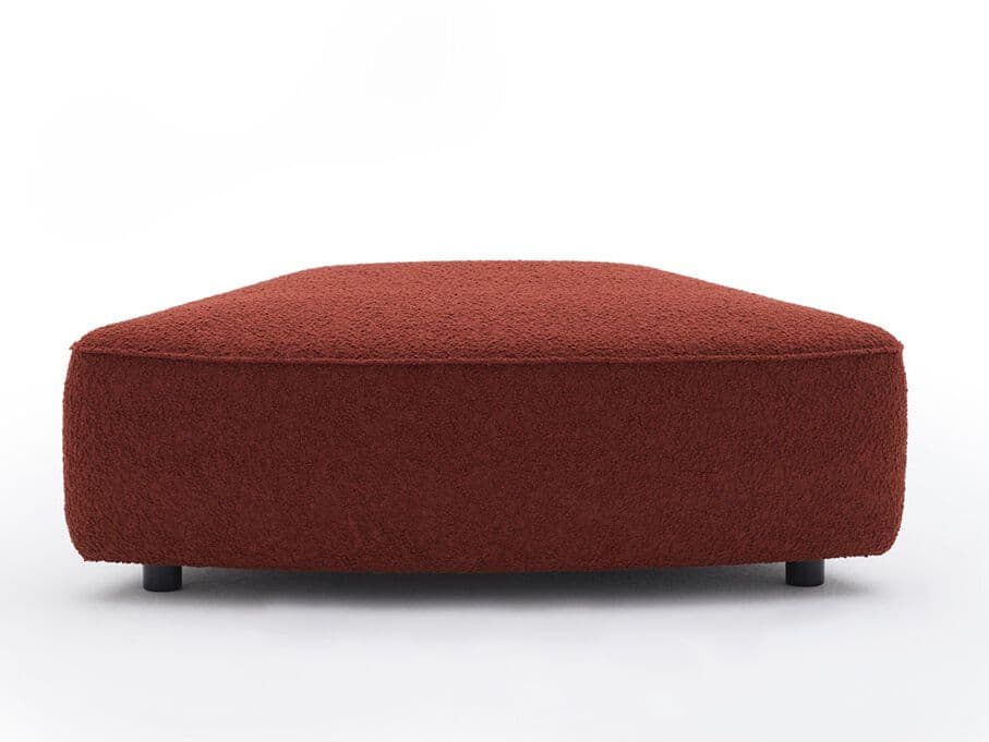 Montbel
CHANEL 5557
Fabric pouf — 5