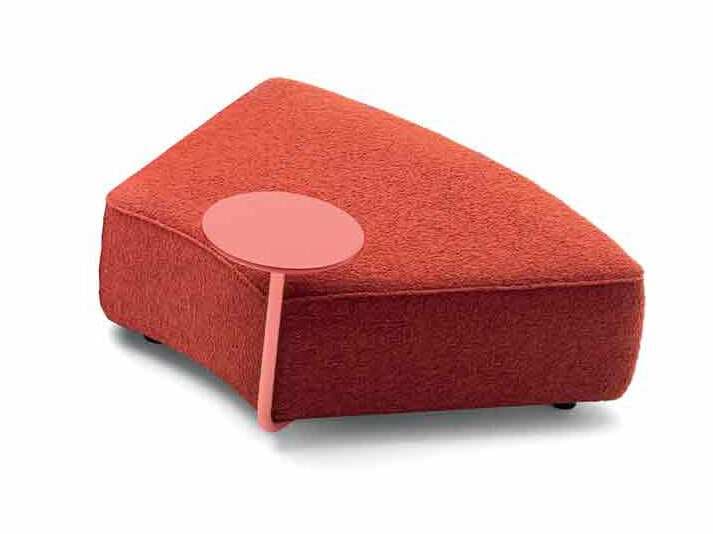 Montbel
CHANEL 5599
Fabric pouf — 1
