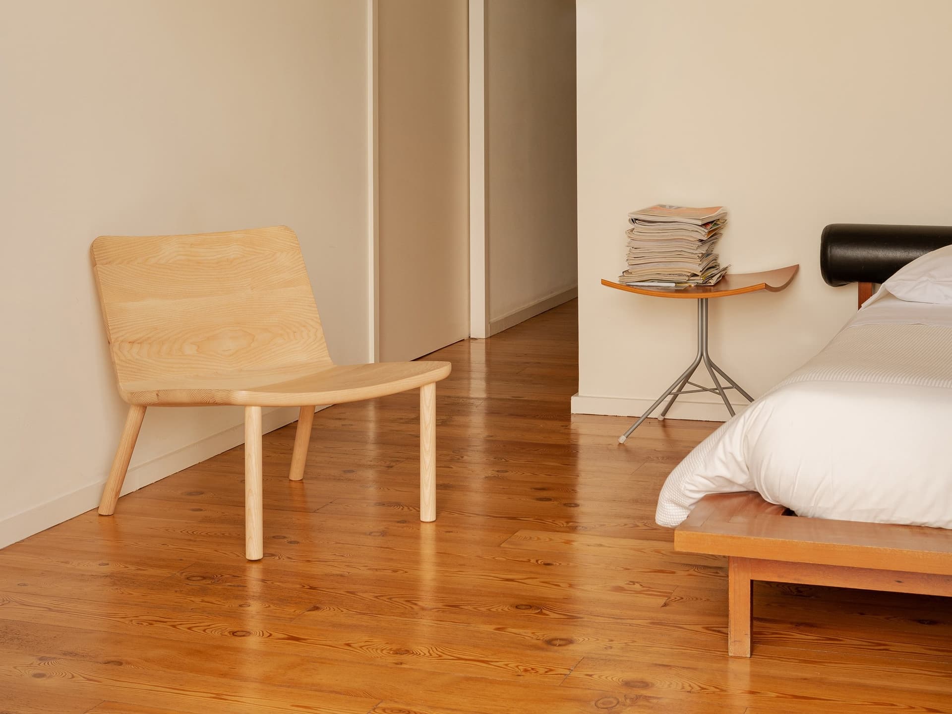 MOR
ALLAY
Ash easy chair — 11