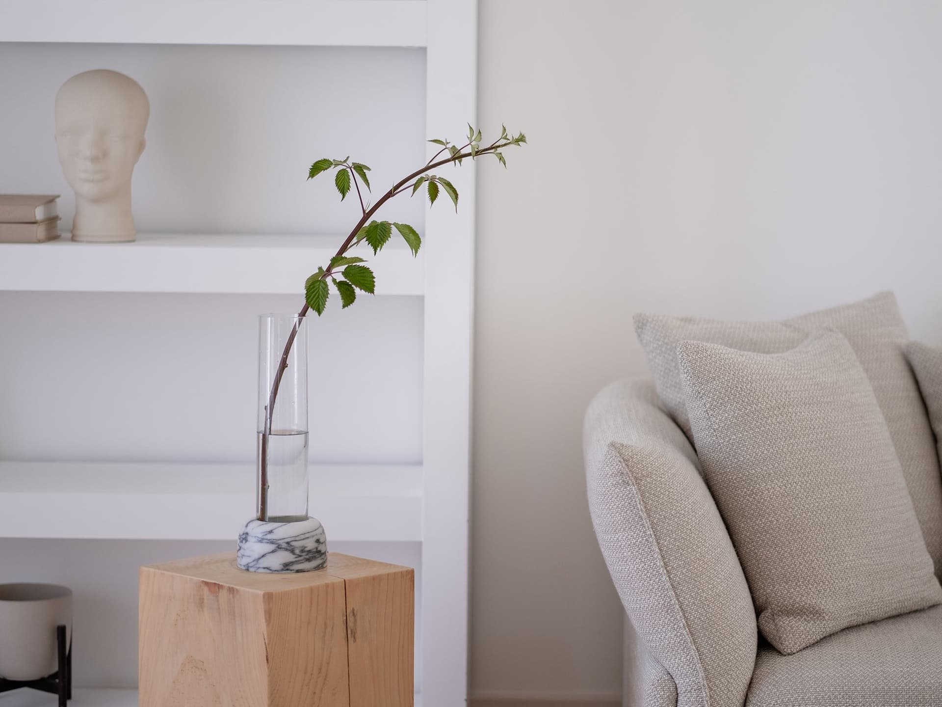 MOR
DUO
Stem glass vase — 9