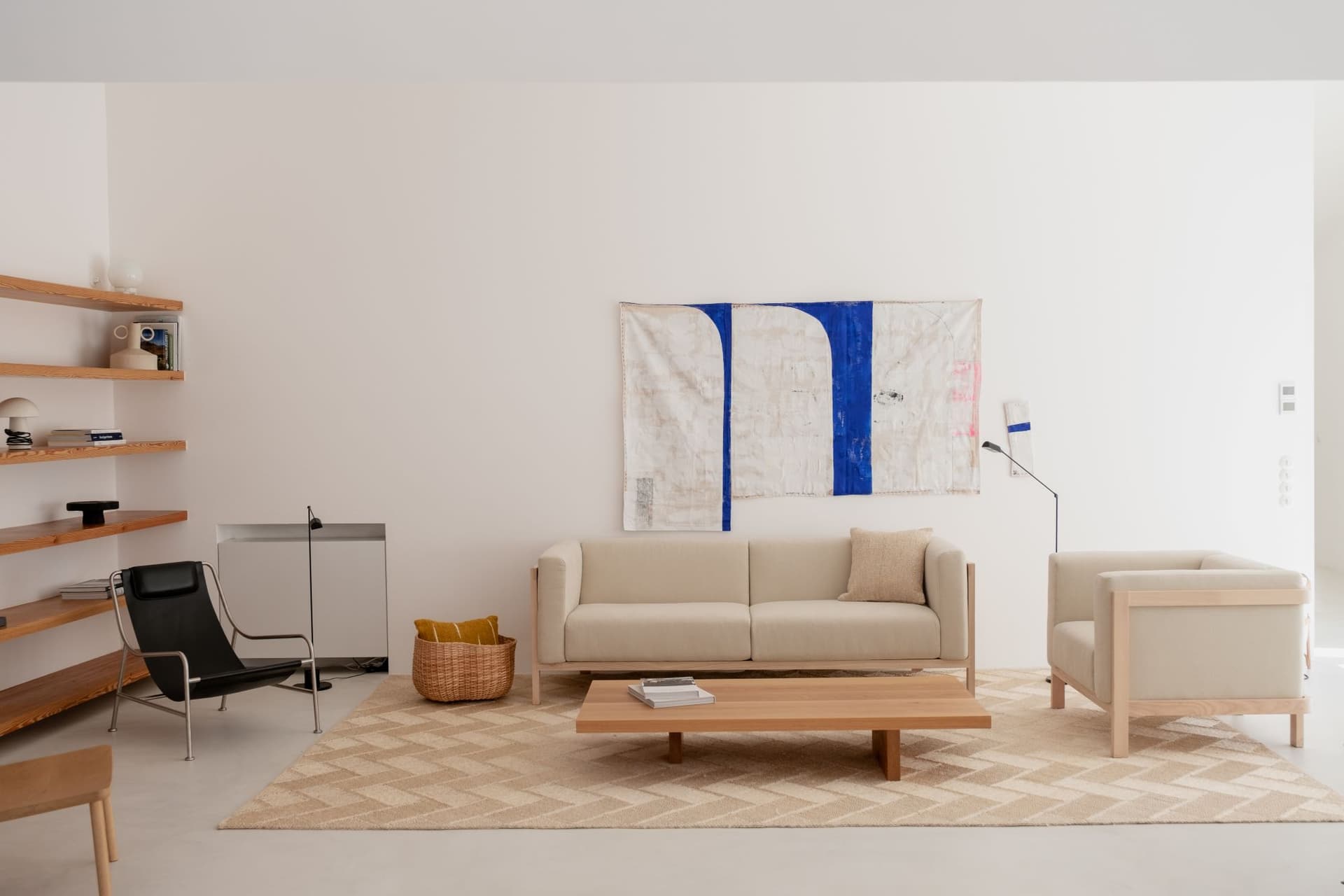 MOR
LIFT
3 seater sofa — 5