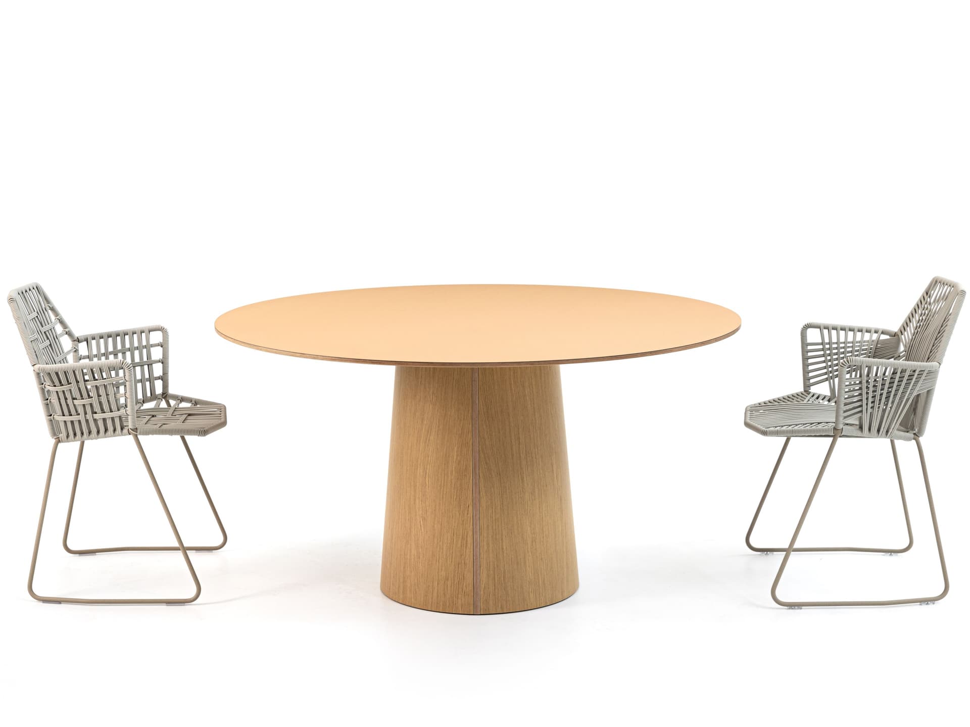 Moroso
VOL
Round wooden table — 2