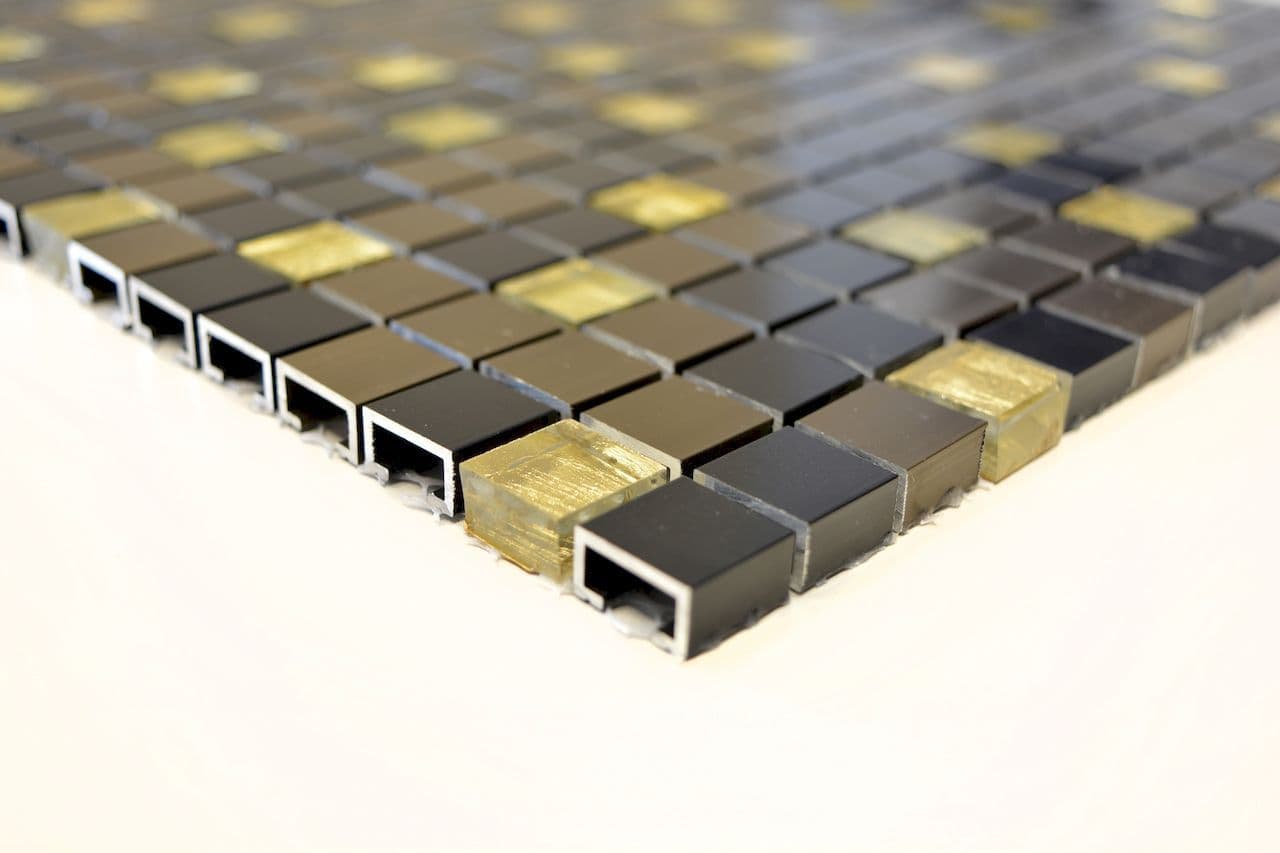 Mosaix
BROWN
Aluminium mosaic — 5