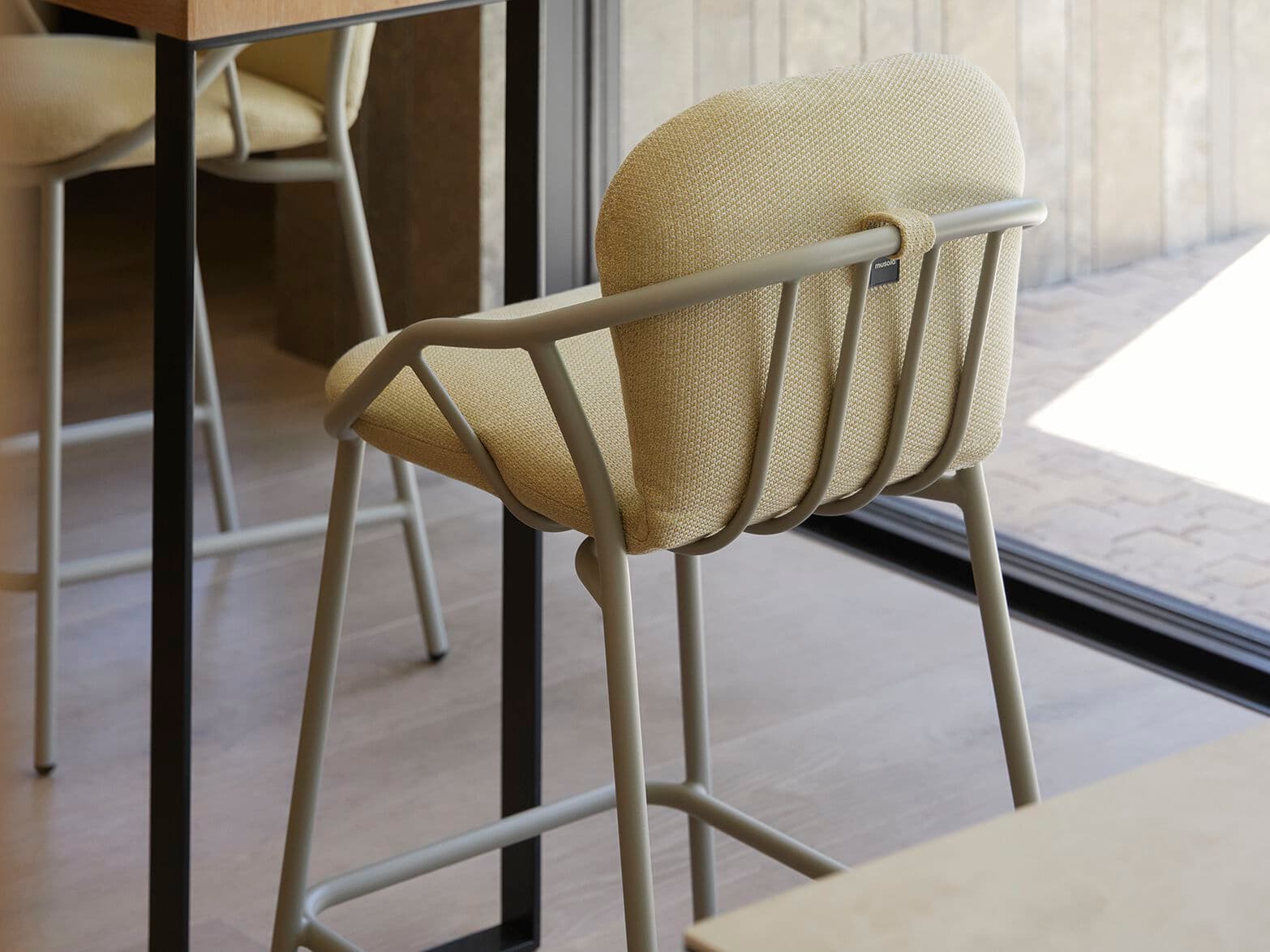 MUSOLA
NANSA
High garden stool — 6