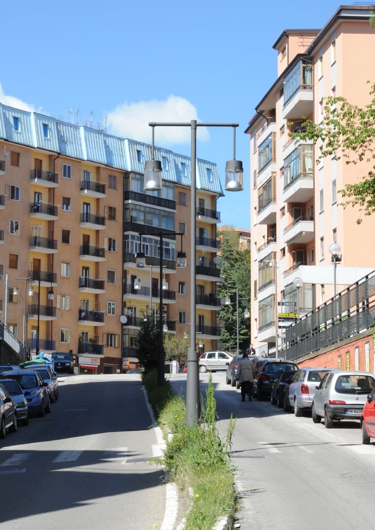 Neri
CHARA
Street lamp — 6