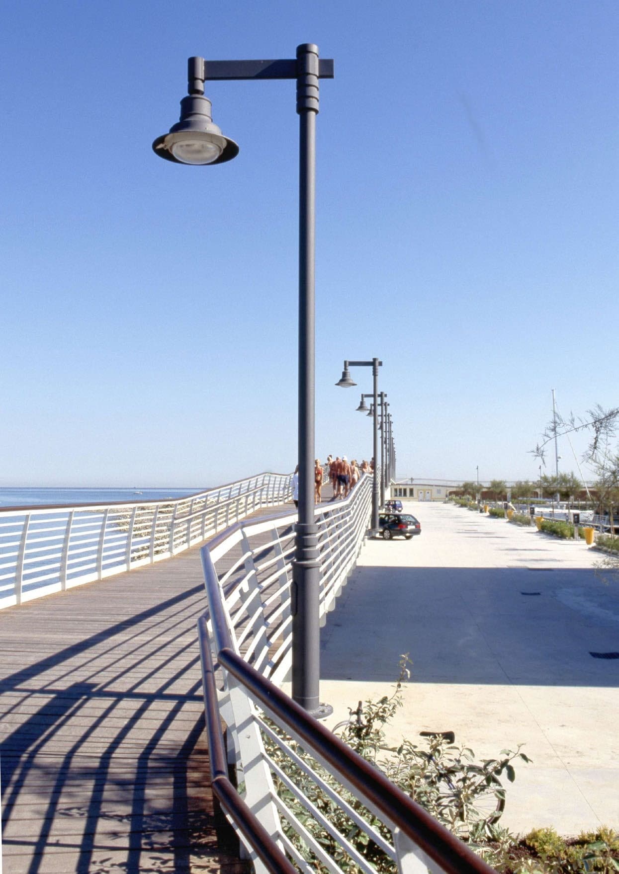 Neri
MIZAR
Street lamp on pole — 13
