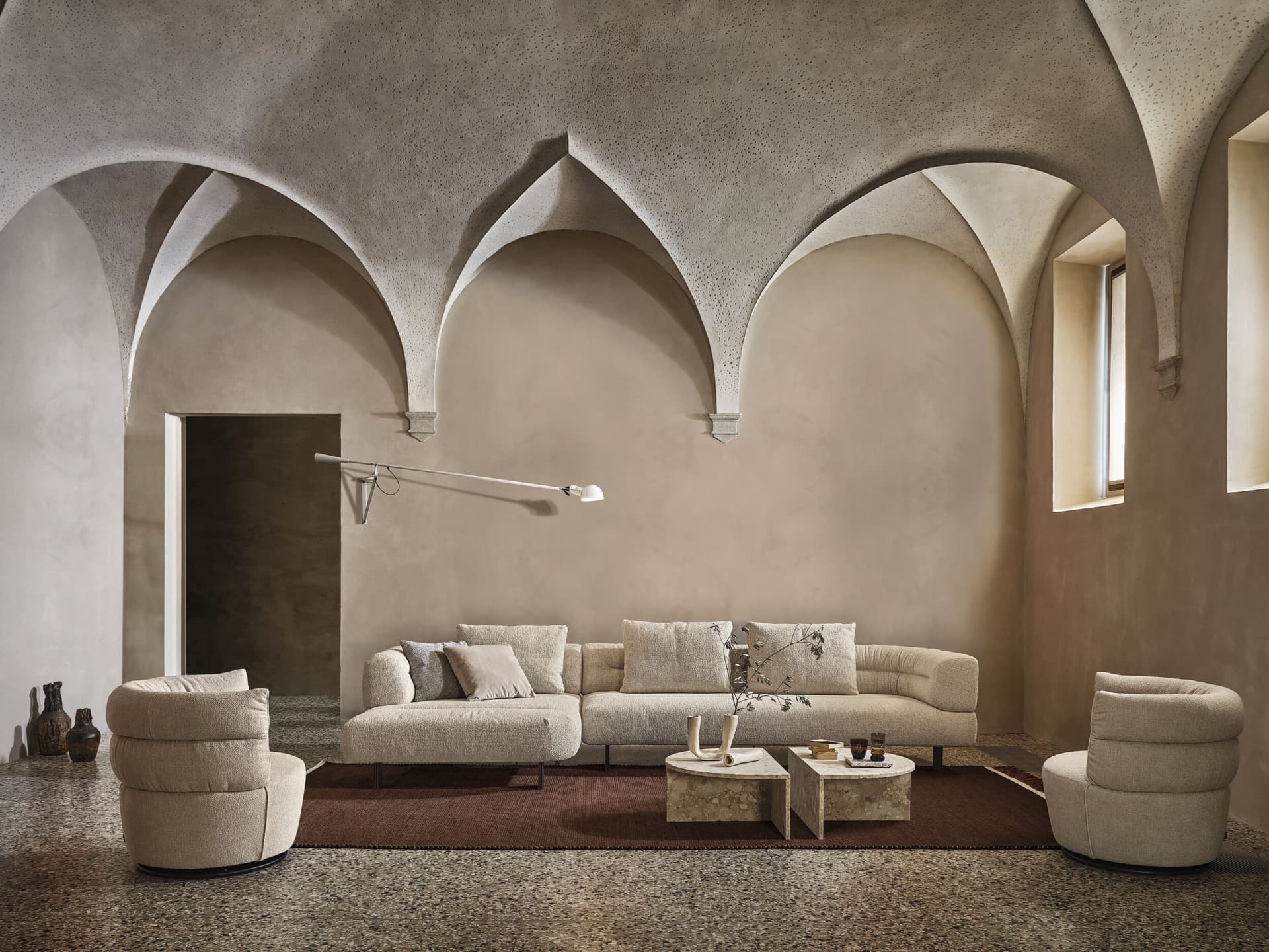 NICOLINE
KLARENCE
Fabric sofa — 8
