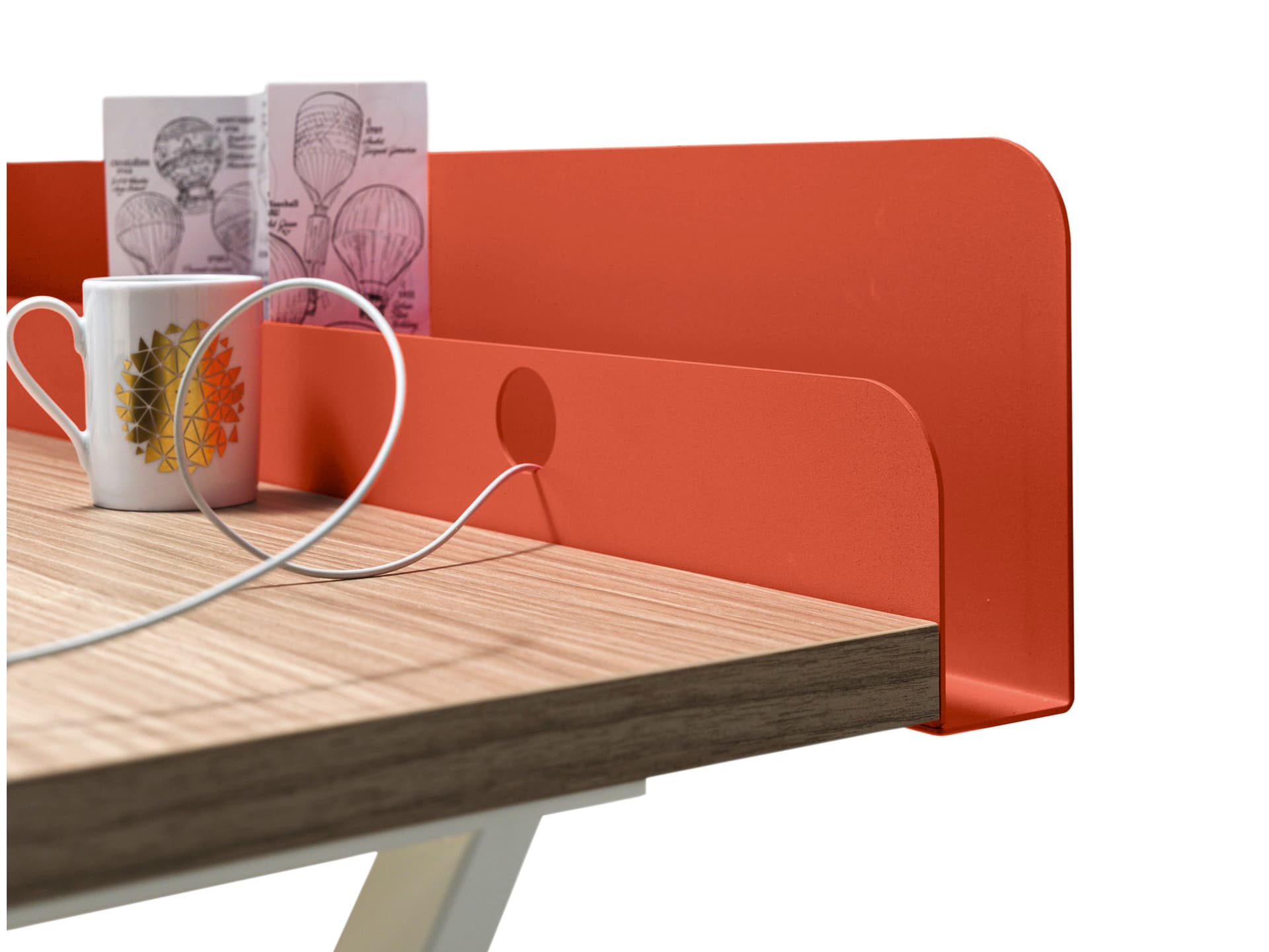 Nidi
FOLDER
Desk accessory — 1
