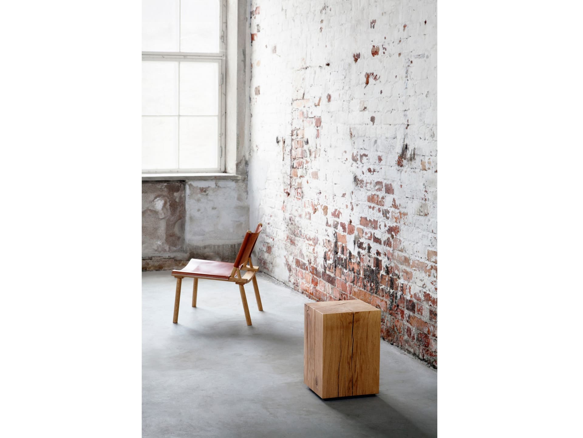 Nikari
BIENNALE
Low wooden stool — 3