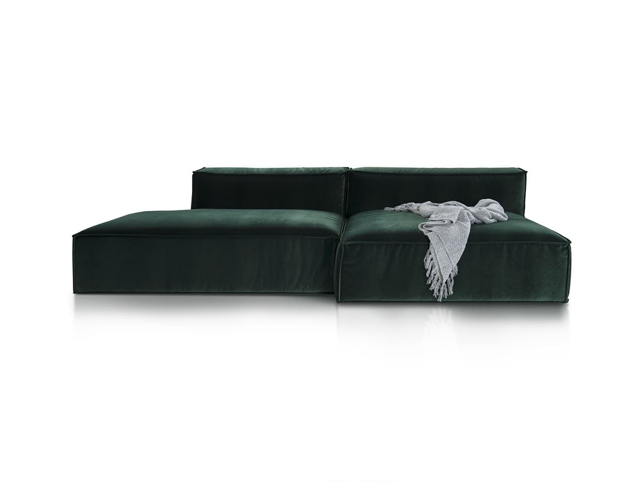 Nobonobo
UMO
Fabric sofa — 10