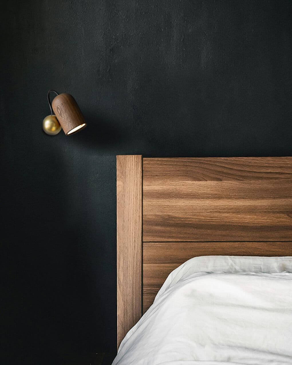 nomon
ONFA
Walnut wall lamp — 3