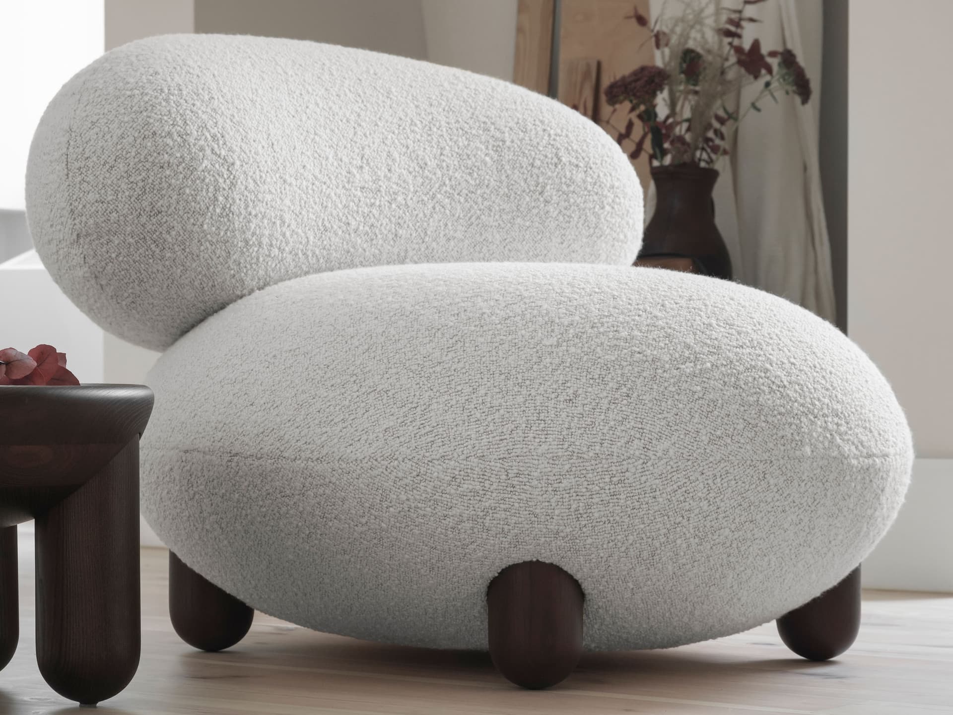 NOOM
FLOCK
Fabric easy chair — 12