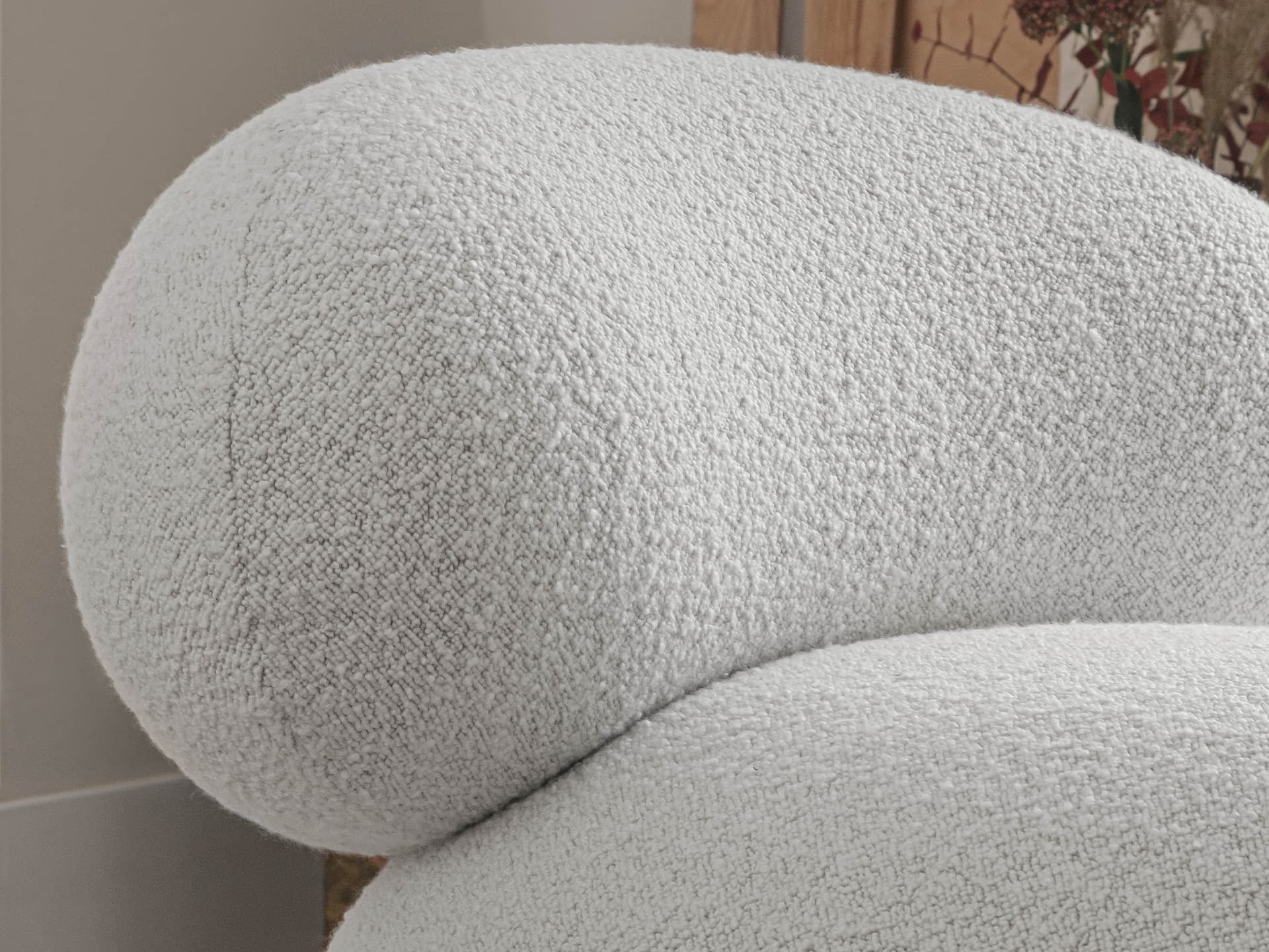 NOOM
FLOCK
Fabric easy chair — 18